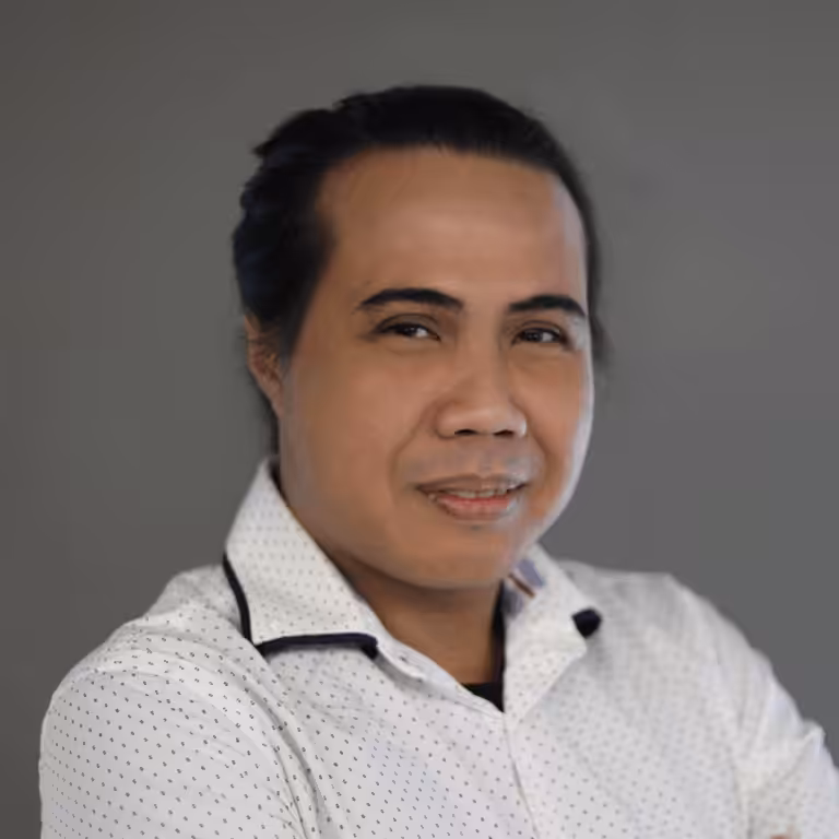 Professional headshot of Yassir Yahya, an independent consultant based in Kuala Lumpur.